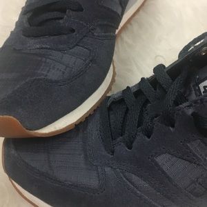 Women’s New Balance 420 blue & copper 6.5 Women’s New Balance 420 blue & copper 6.5
